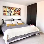 Elegante Apartamento En Granada
