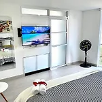 Elegante Apartamento En Granada