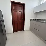 Aparta Estudio Centrico - La Flora