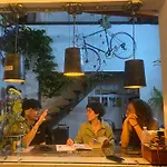 Rollinkeepers House