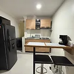Apartamento En Ciudad Jardin, Cerca A Holguines, Unicentro Y Club Campestre