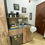 Apartarstudio muy bien ubicado, cercano a todo!!