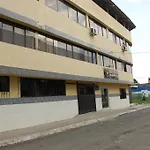 Bugatier Apartahotel
