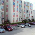 Claro de Luna, Hermoso apartamento