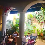 Casa Escondida