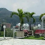 Hotel Savoy