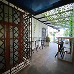 Glam Hotel
