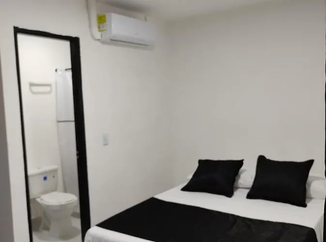 Hotel Black & White