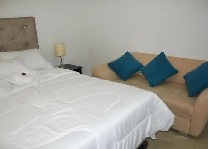 Comoda Casa En Excelente Sector