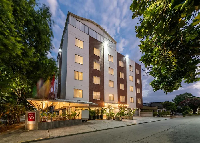 Hotel Ms Chipichape Plus