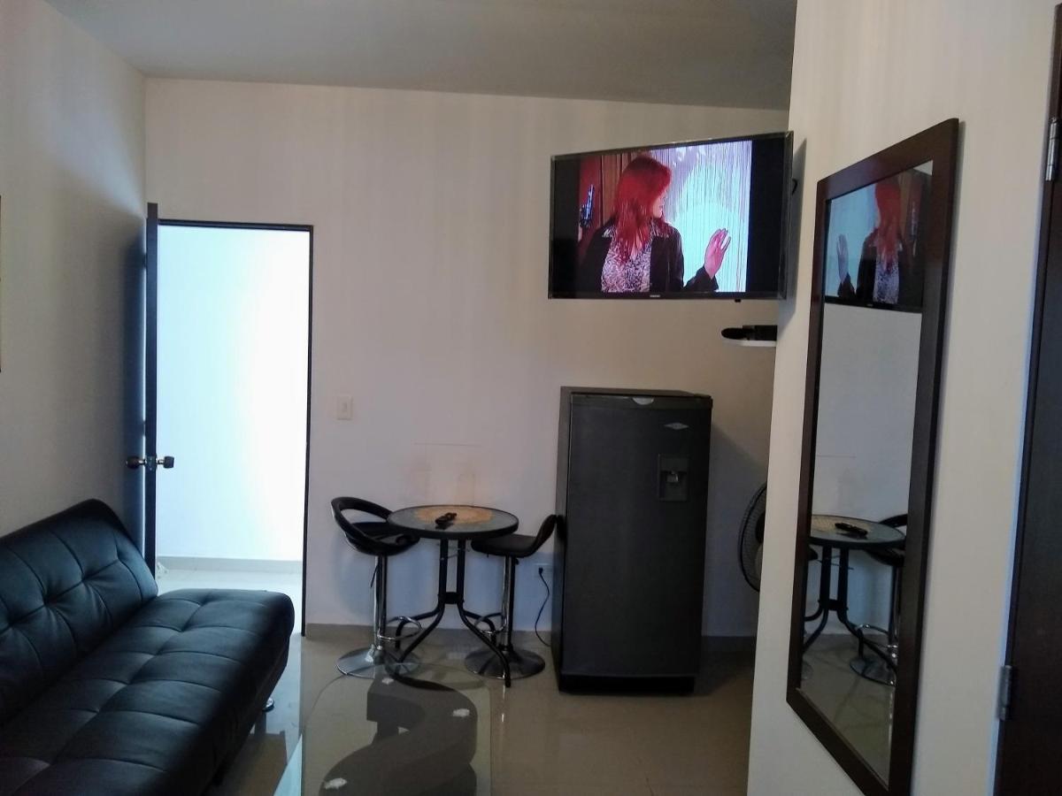 Aleli ,entre/sal.aerpto,terml Traspt,cc.unico,basemfs Apartment Cali