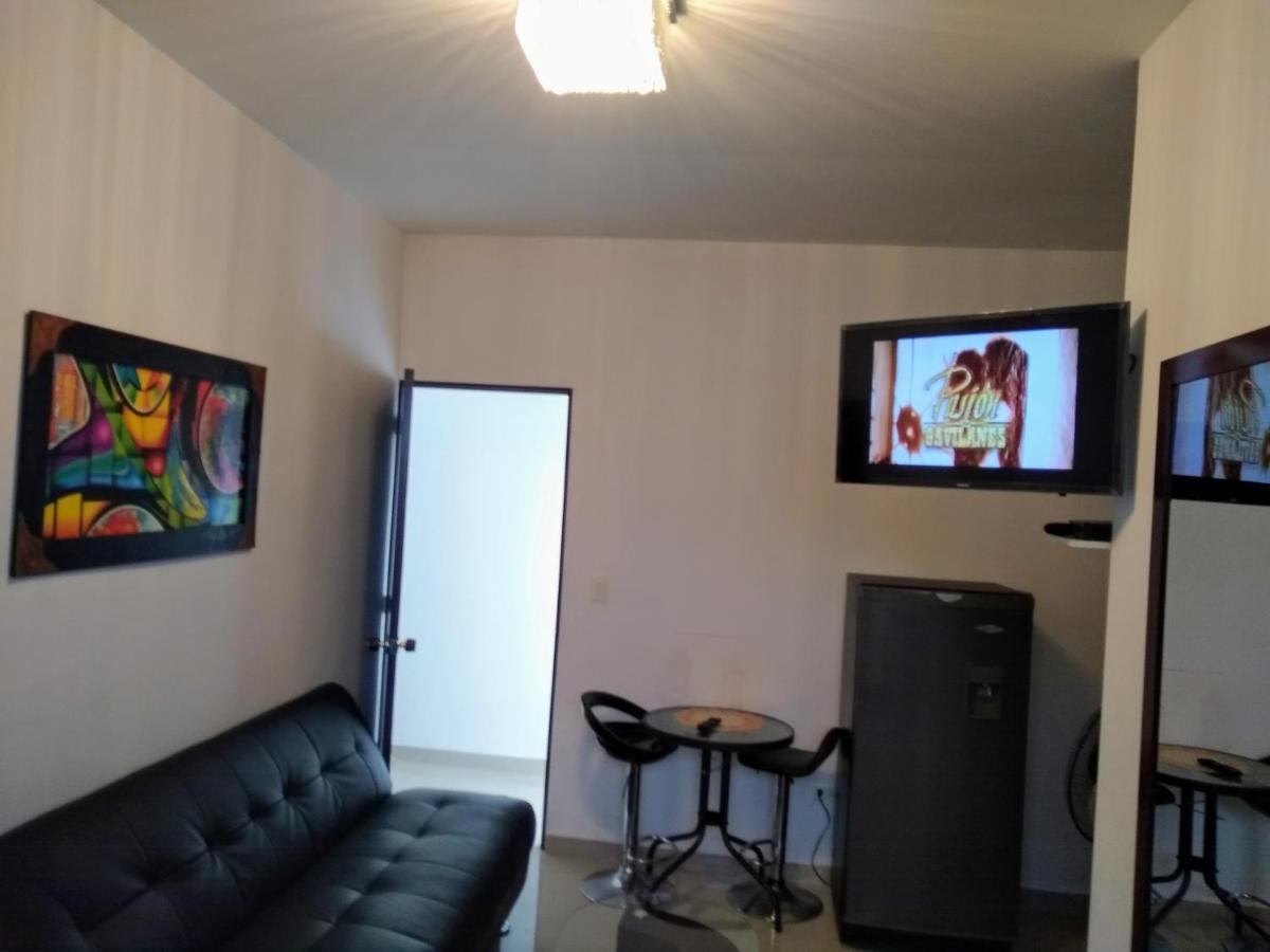 Aleli ,entre/sal.aerpto,terml Traspt,cc.unico,basemfs Apartment Cali