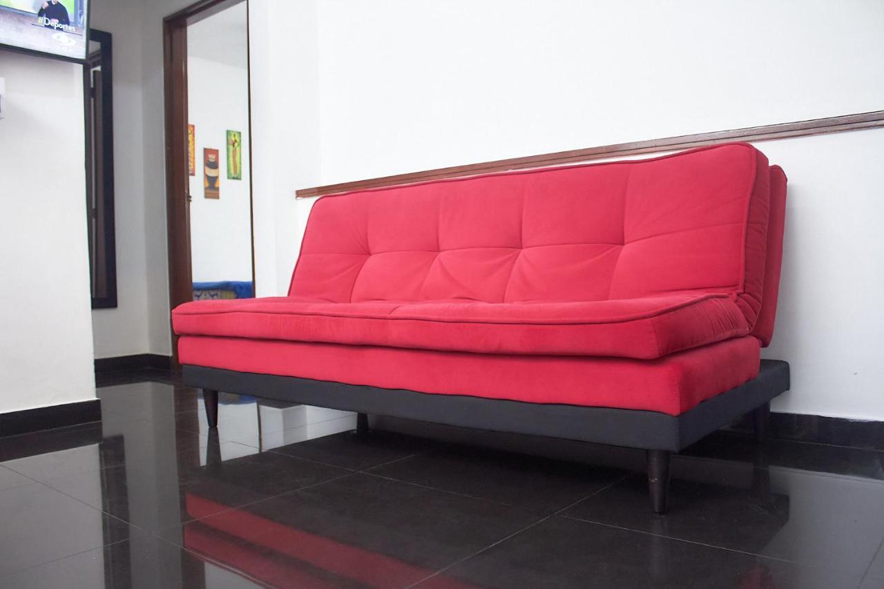 Cozy Excellent Location, Air Conditioning Apartment *