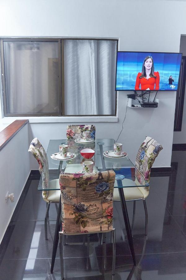 Apartment Cozy Excellent Location, Air Conditioning Cali