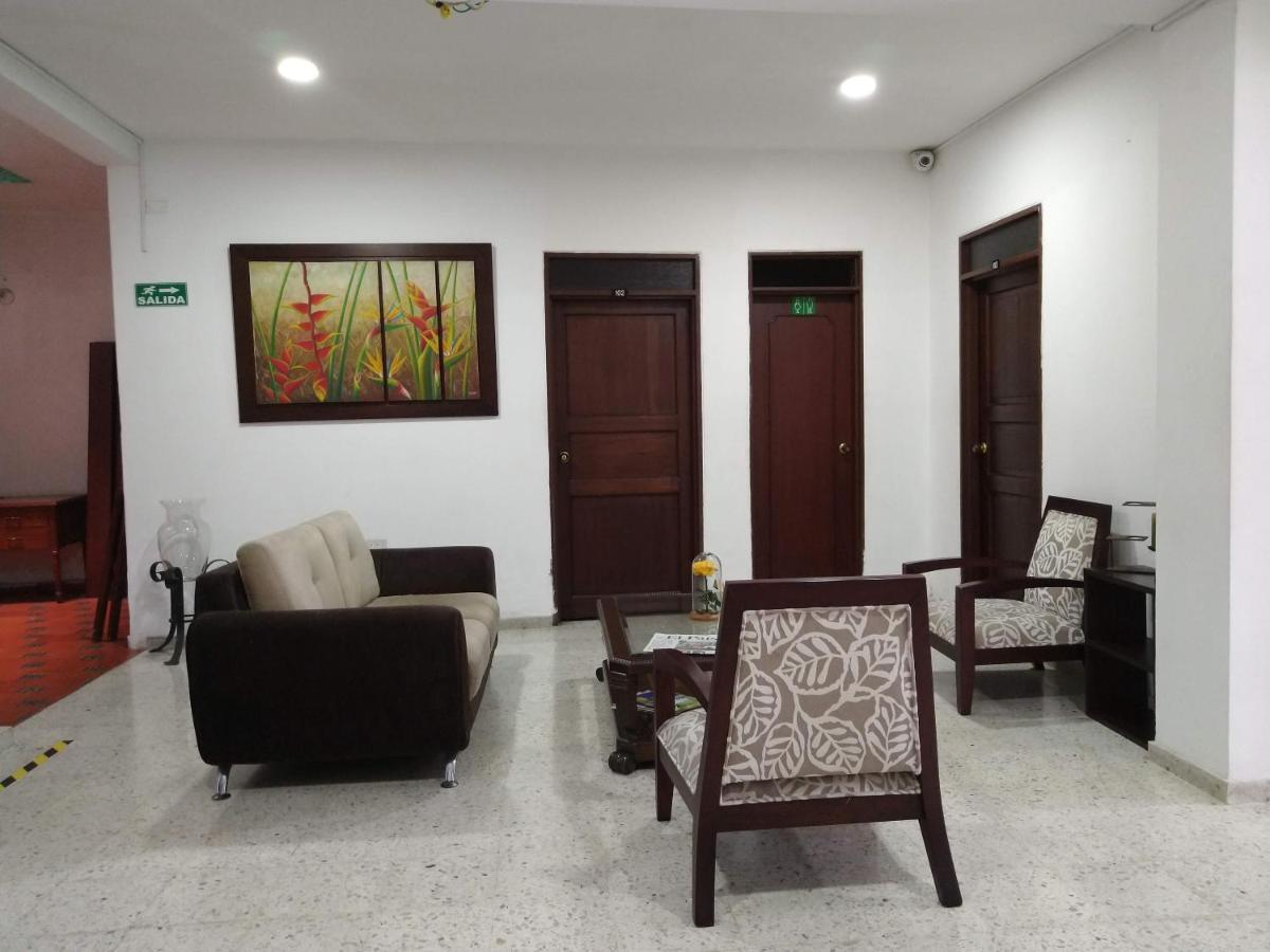 Rivera Plaza Hotel 3*