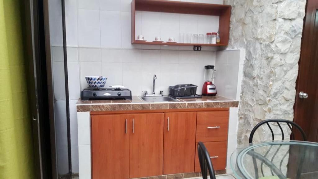 Apartasuite Con Excelente Ubicación Cali