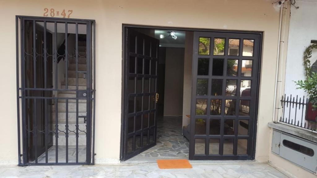 Apartasuite Con Excelente Ubicación Apartamento Cali