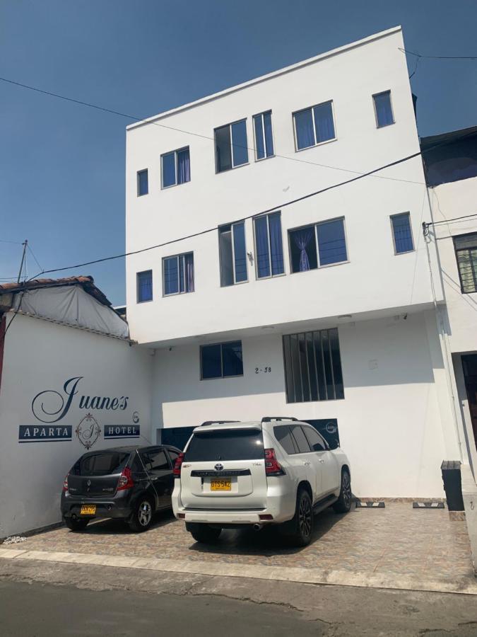 Apartahotel Juane's Hotel