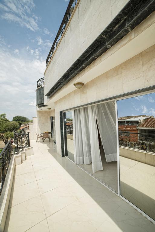 Dom Hotel 4*