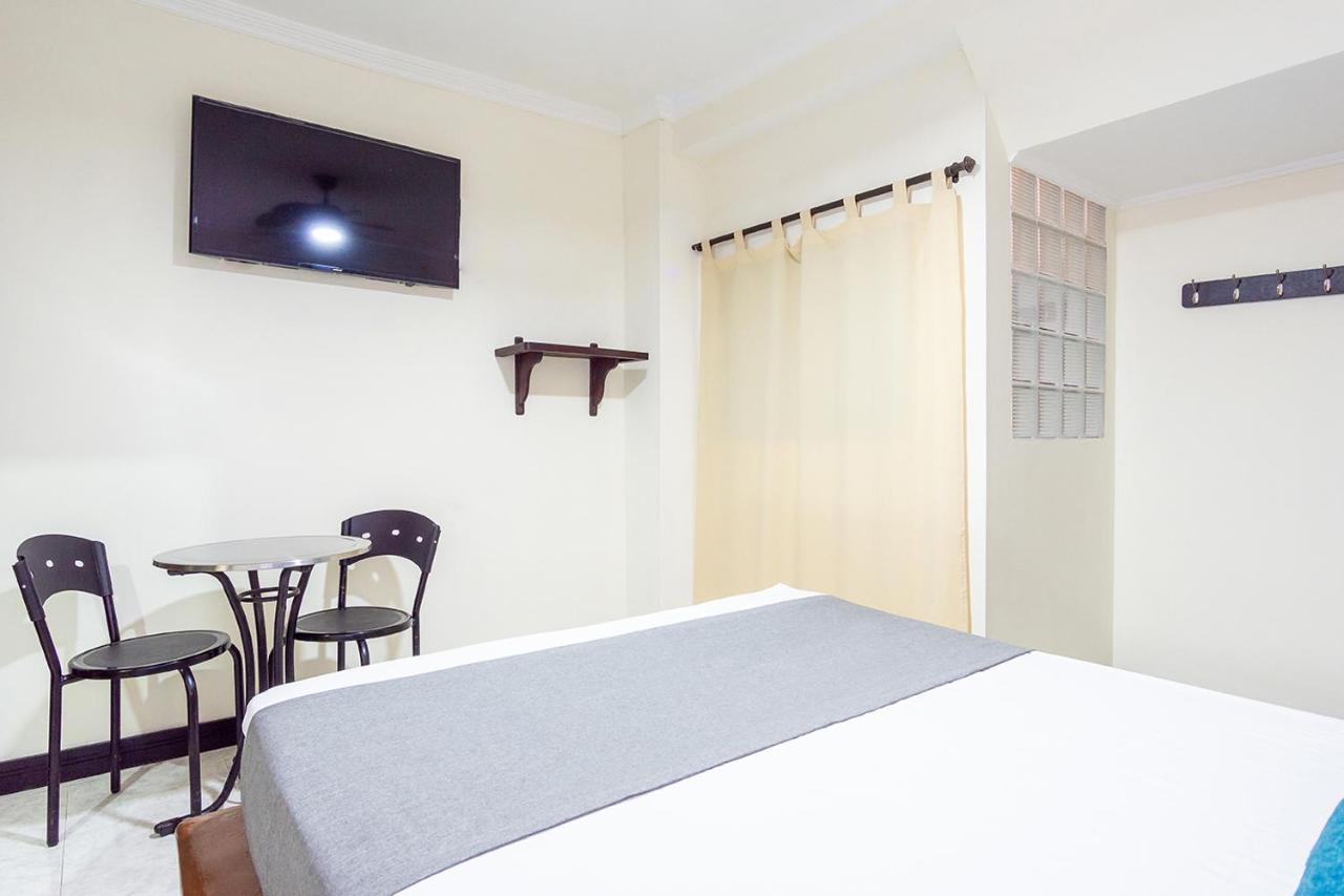 Ayenda Bugatier 3* Cali