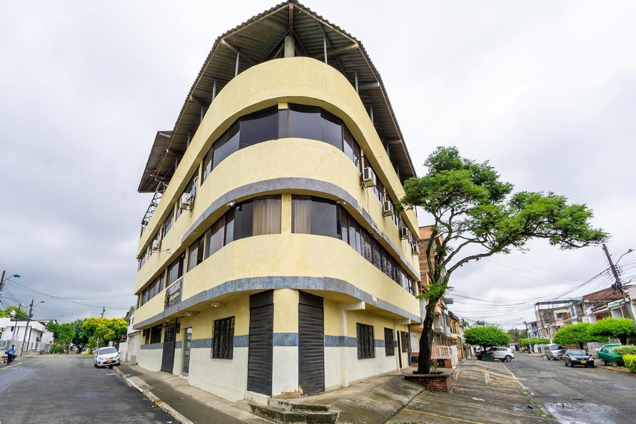 Hotel Ayenda Bugatier