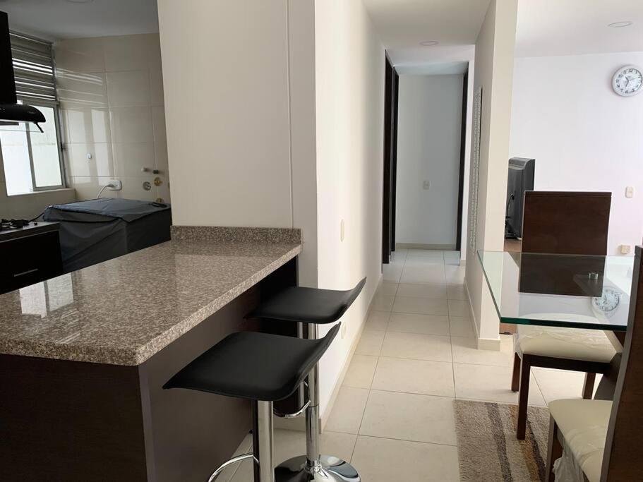 Apartamento Apartamento amoblado , sur de Cali con piscina *