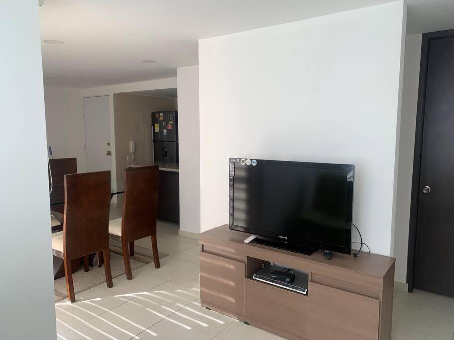 Apartamento amoblado , sur de Cali con piscina