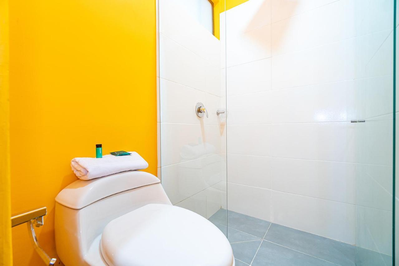 Ayenda Living Box Hotel 2*