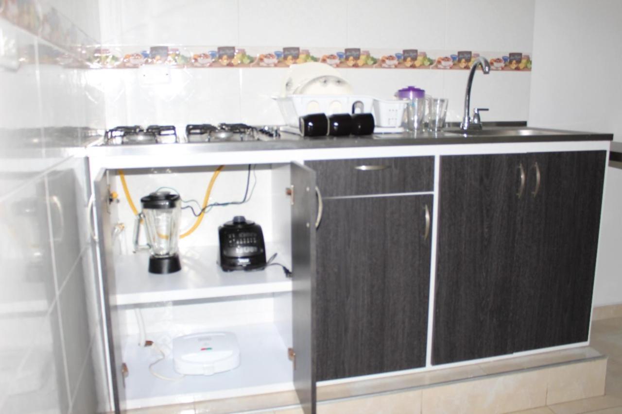 Aparta Estudios Las Ceibas Apartamento Cali