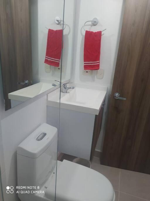 Privada En Apartamento Familiar Apartment