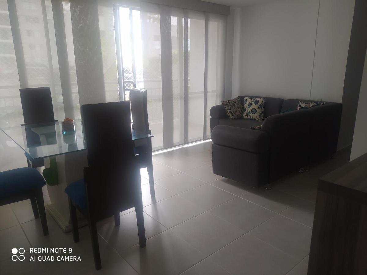 Privada En Apartamento Familiar Cali
