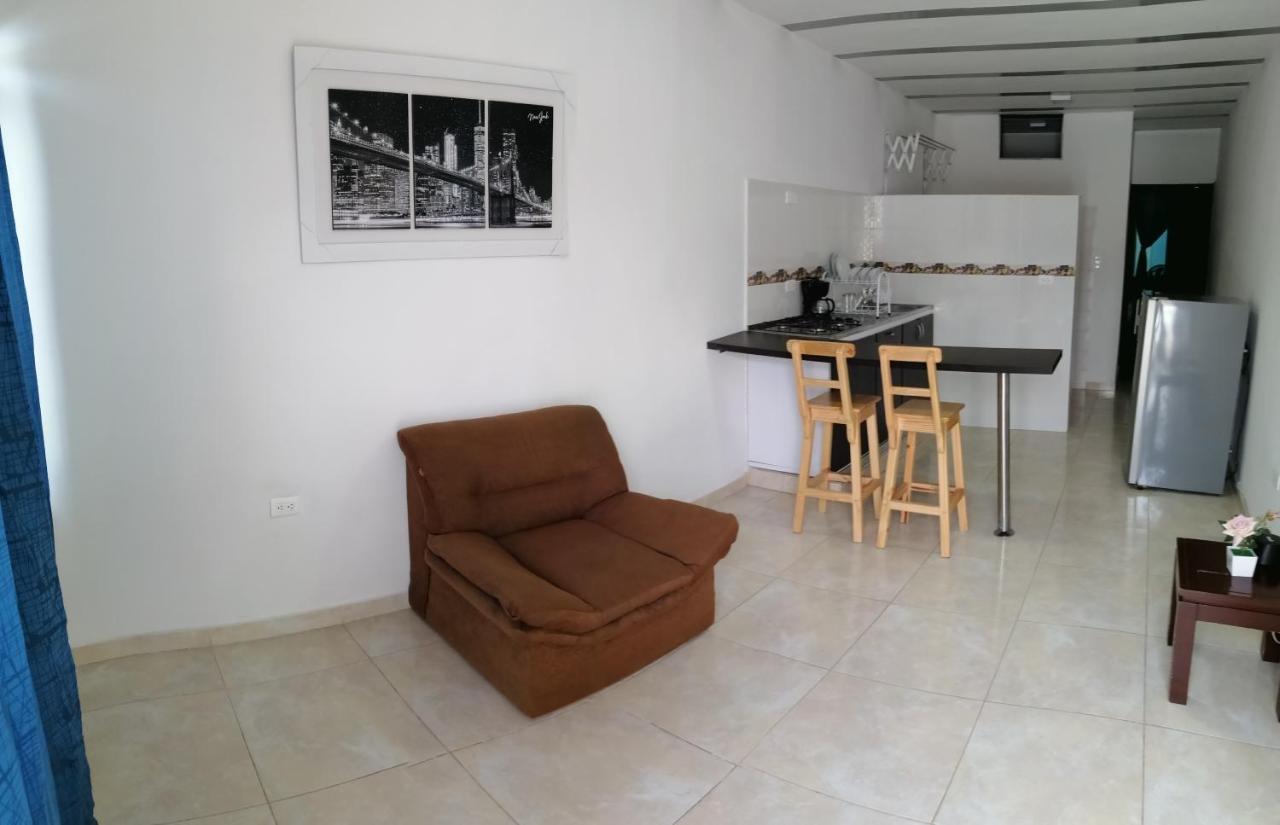 Aparta Estudios Las Ceibas Apartamento *