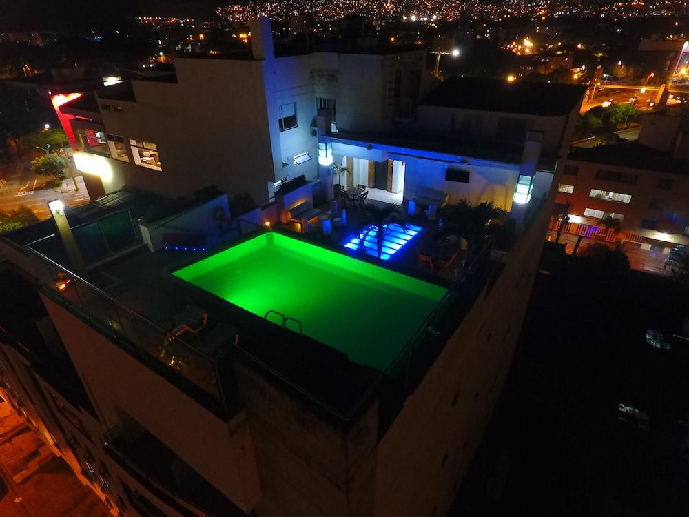 Toscana Plaza Hotel
