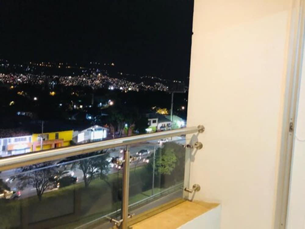 Toscana Plaza Hotel