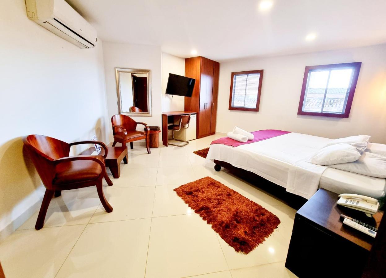 Hotel Karlo Cali