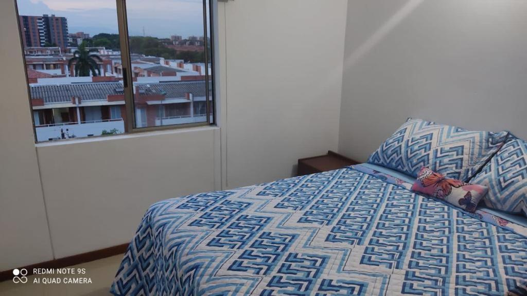 Habitación Excelente Ubicación Piscina Parqueadero