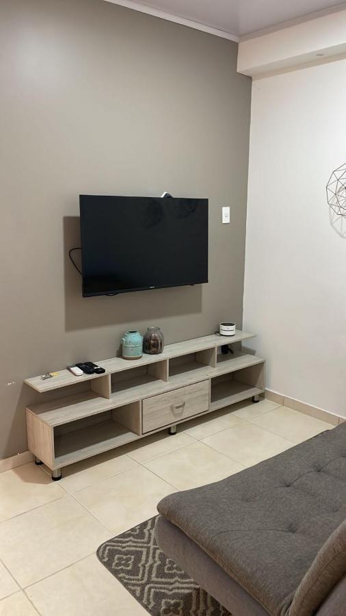 Apartment Ld House Flora Cali