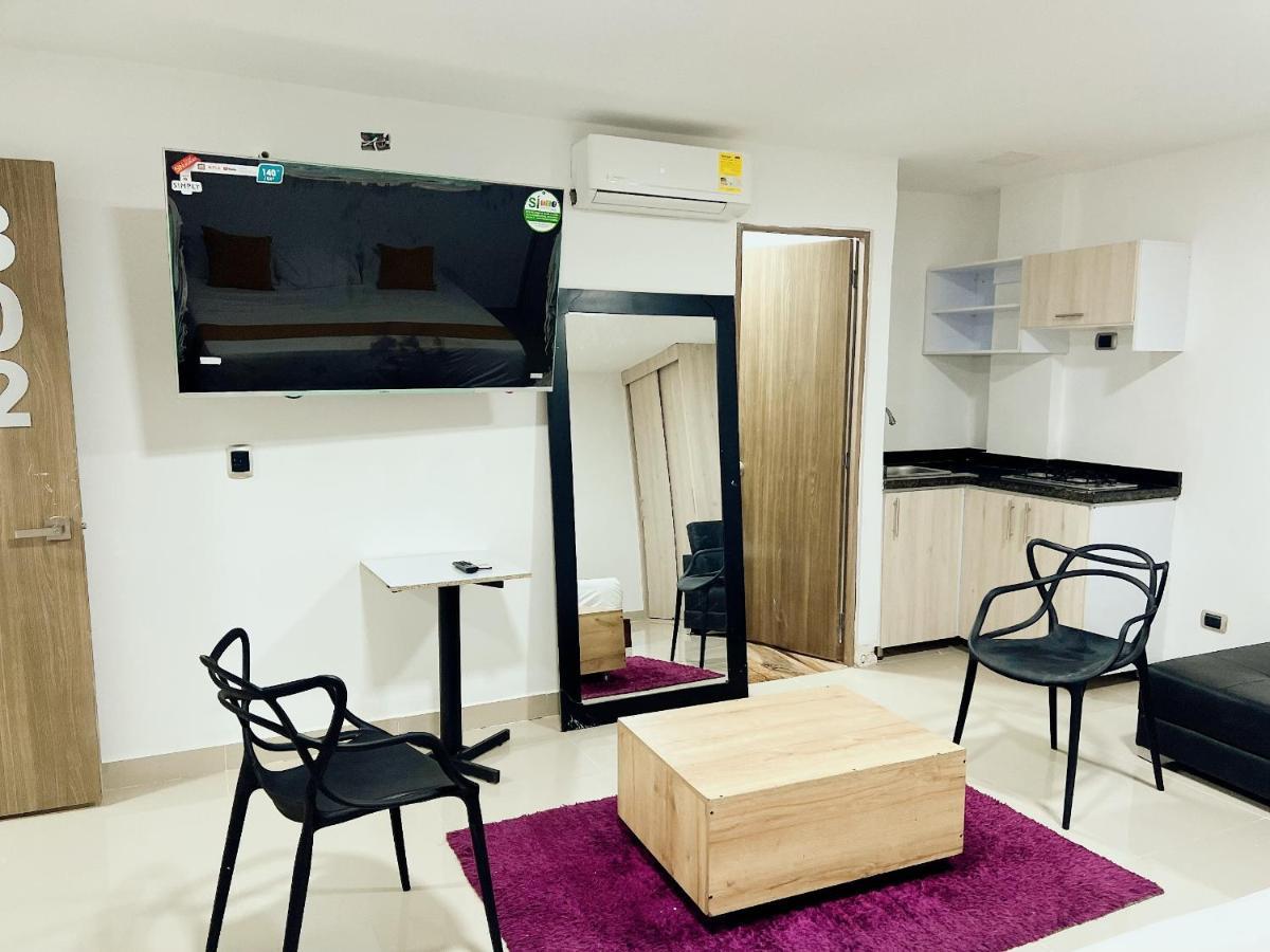 Granada Suites *