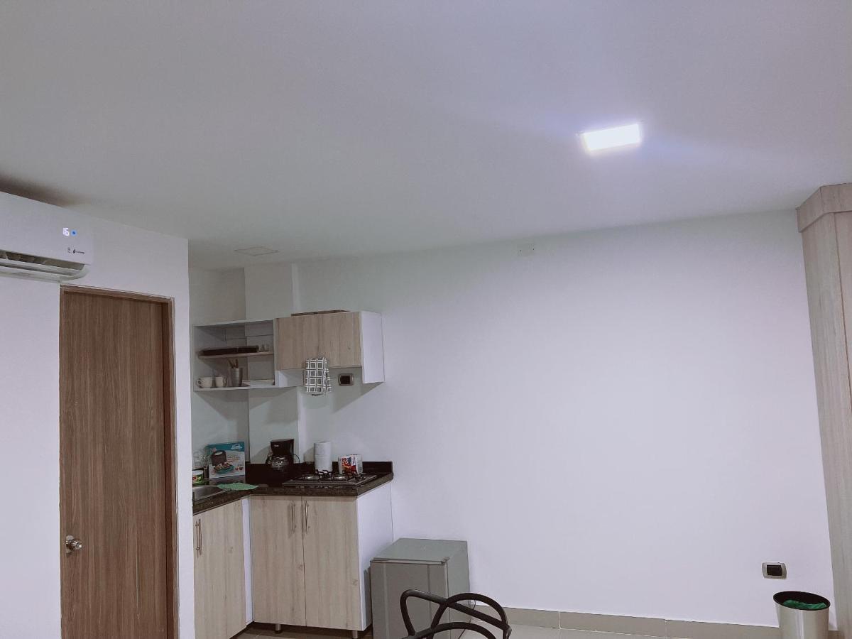 Hotel Granada Suites *
