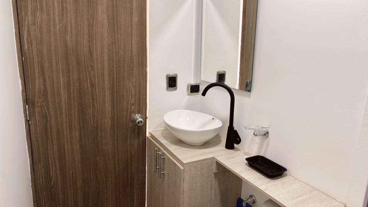Granada Suites Hotel Cali