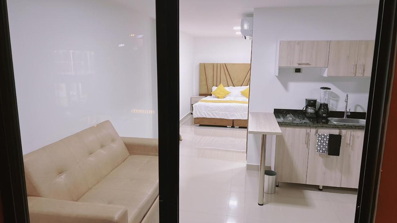 Granada Suites *