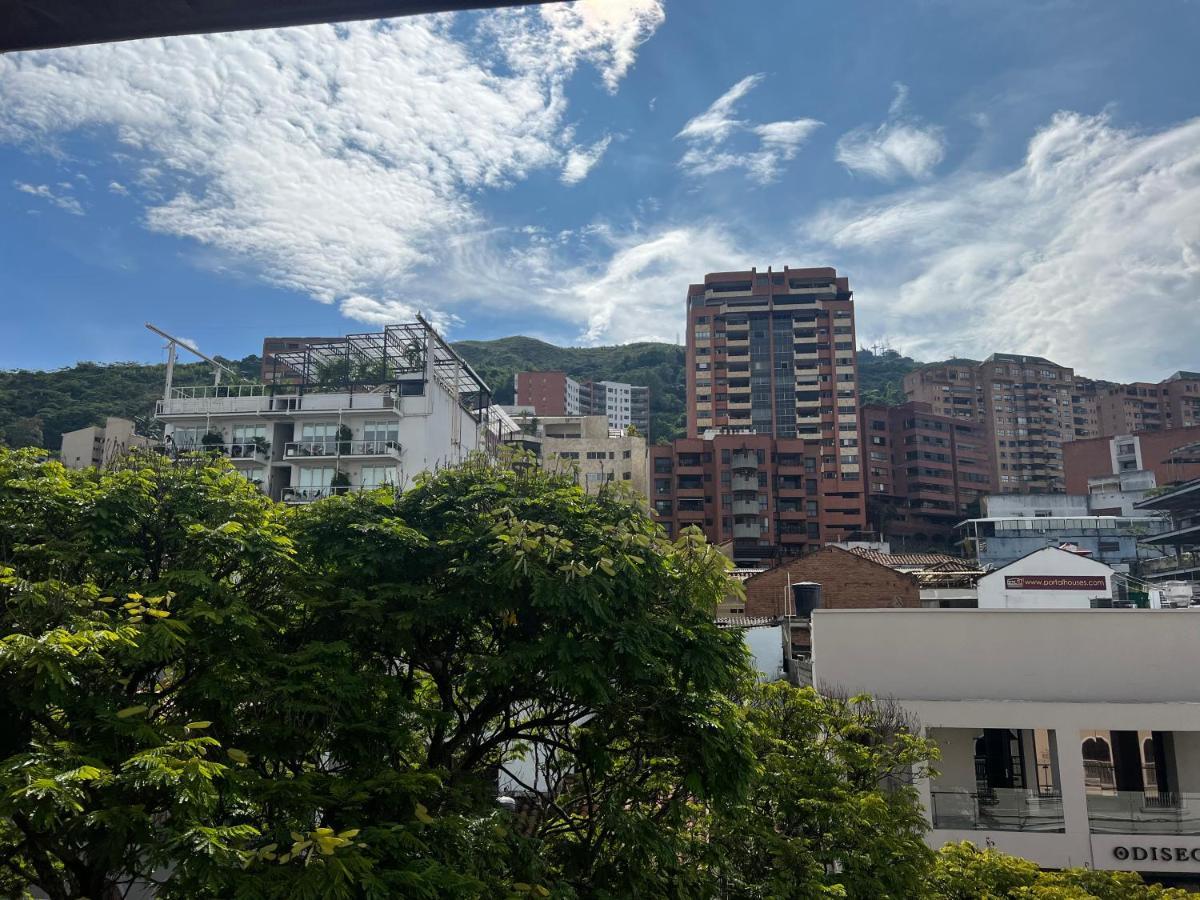 Granada Suites * Cali