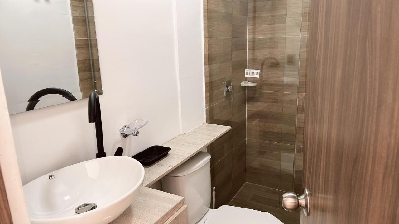 Granada Suites * Cali