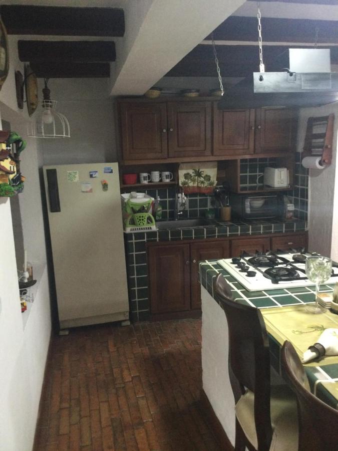 Apartment Beautiful Colonial House Cali
