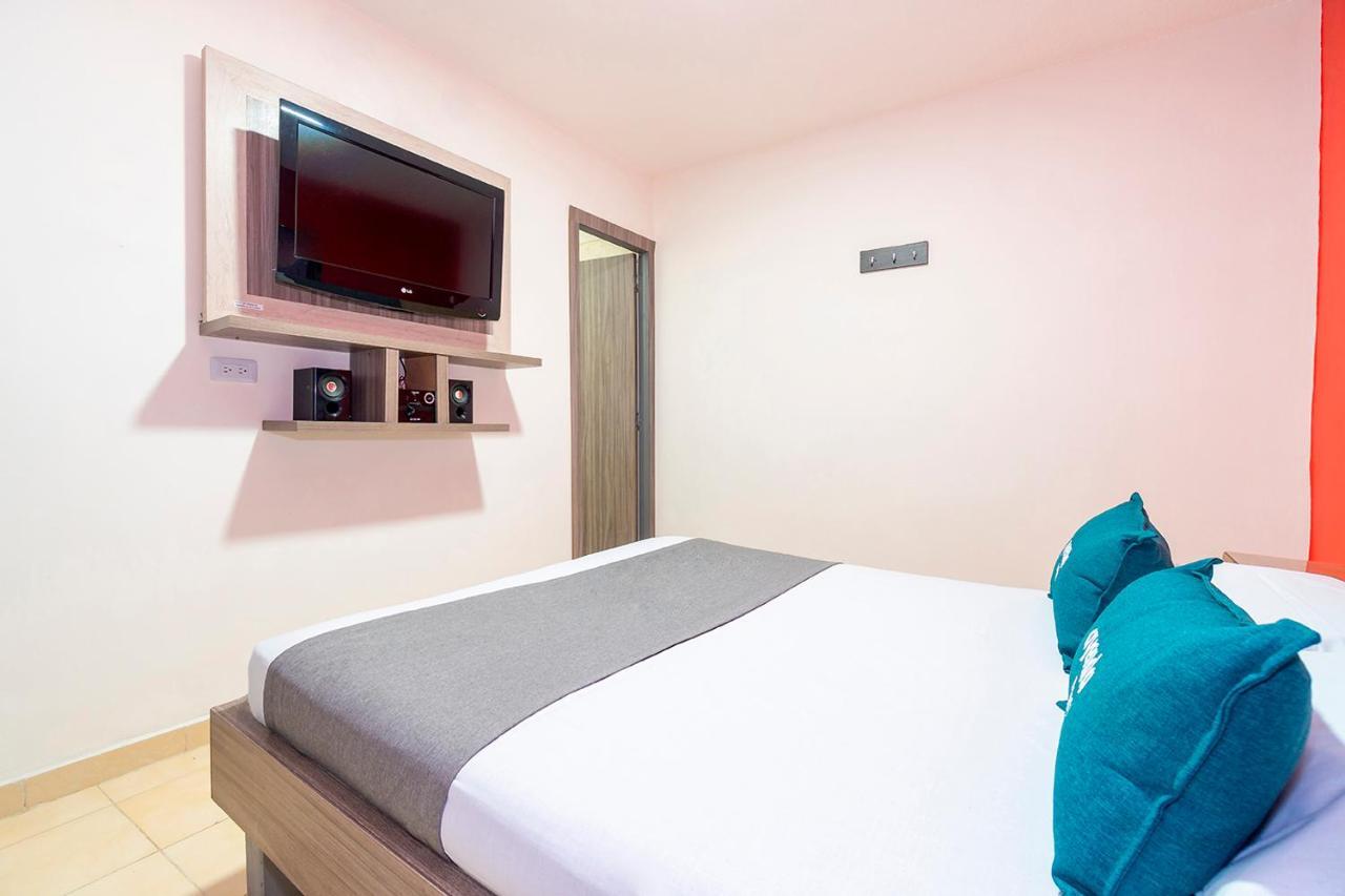 Hotel Ayenda Torres De Cristal Cali