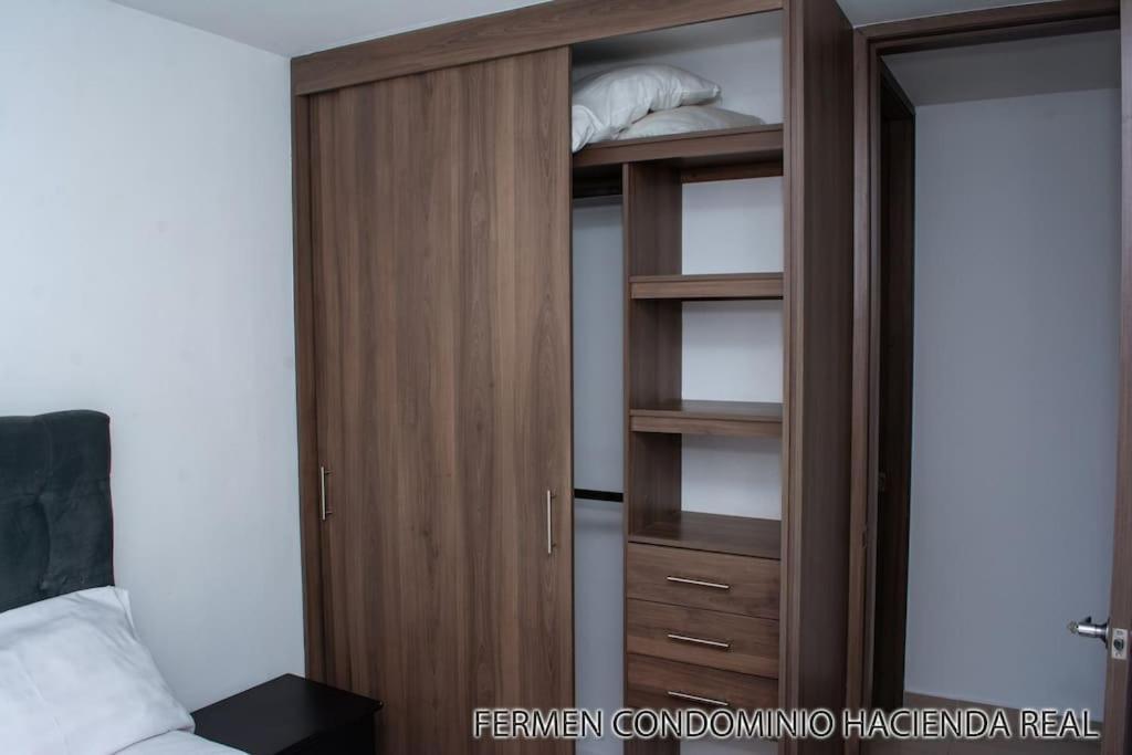 Fermen.condominio Hacienda Real Sur De Cali. * Cali