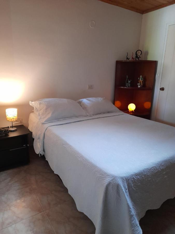 Apto # 8 Sur Amplio Flias O Grupos Con Aire Apartamento Cali