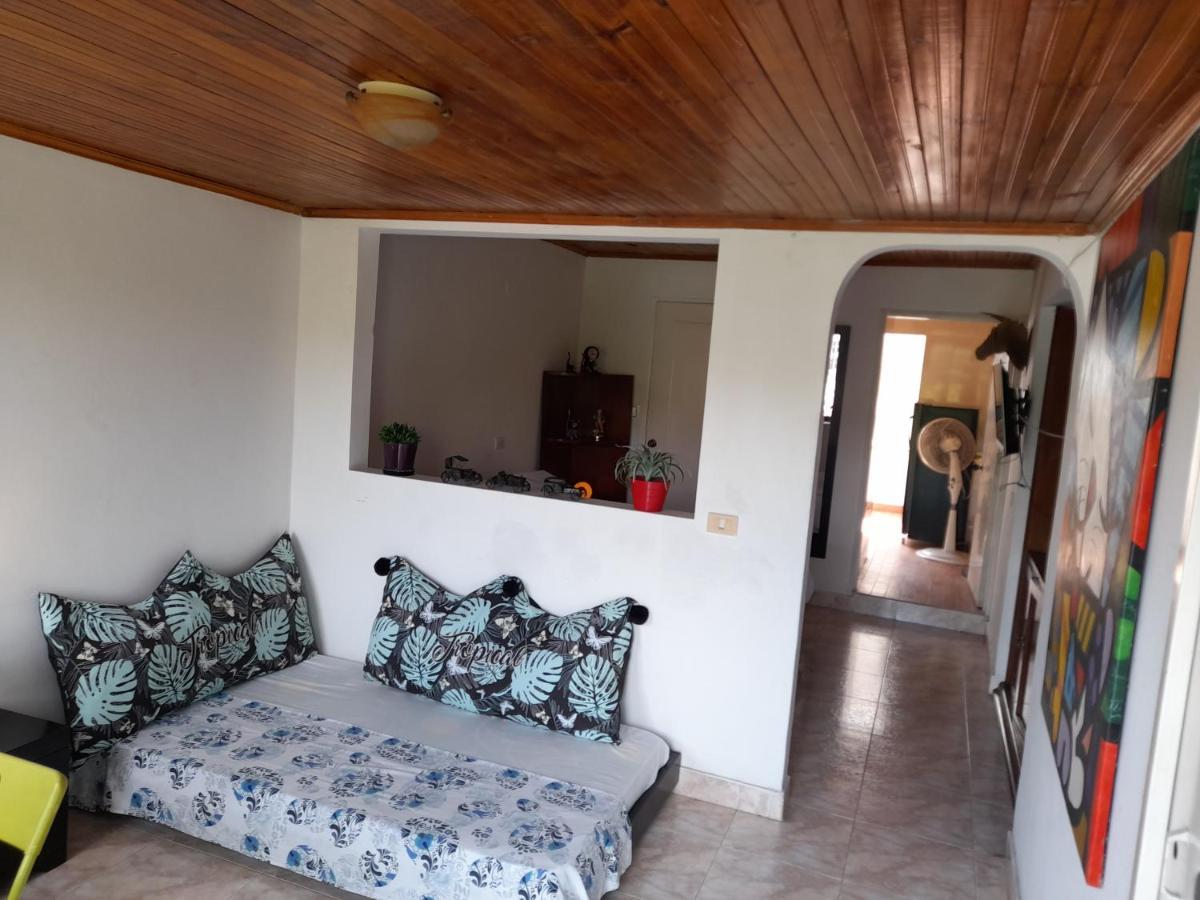 Apto # 8 Sur Amplio Flias O Grupos Con Aire Apartamento *