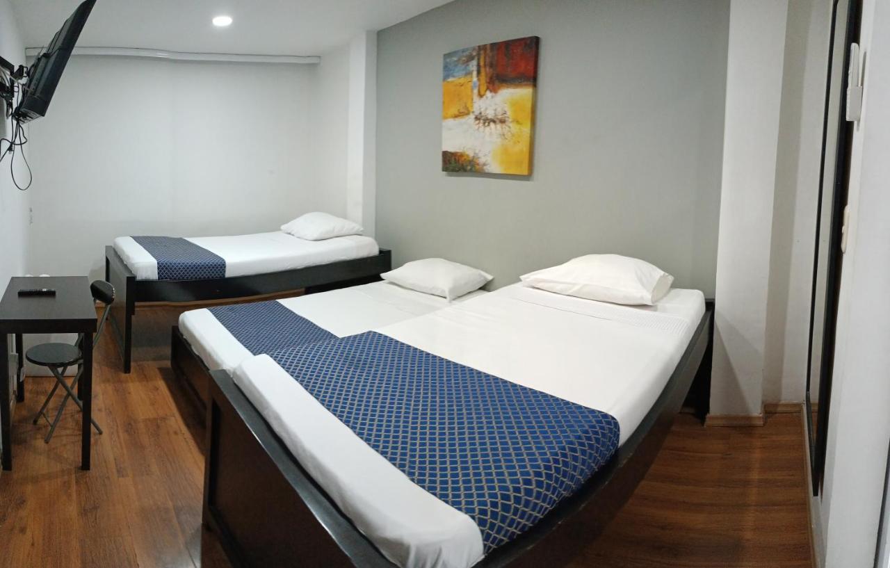 Hotel Travelers Sport Cali