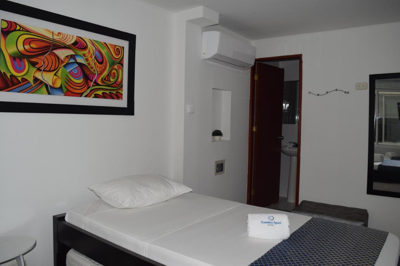 Hotel Travelers Sport 3*